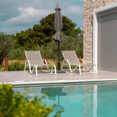 Villa Oliveto A Flumine - Experientia *